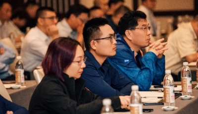 扬帆破浪再启航，聚焦2019蔡司全国经销商大会