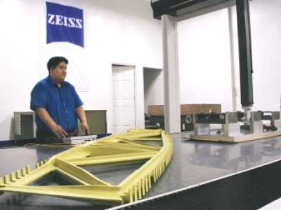 三坐标测量机的主要由哪些材料组成？