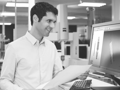 为了保证三坐标测量仪结果的准确性客户应注意哪些细节